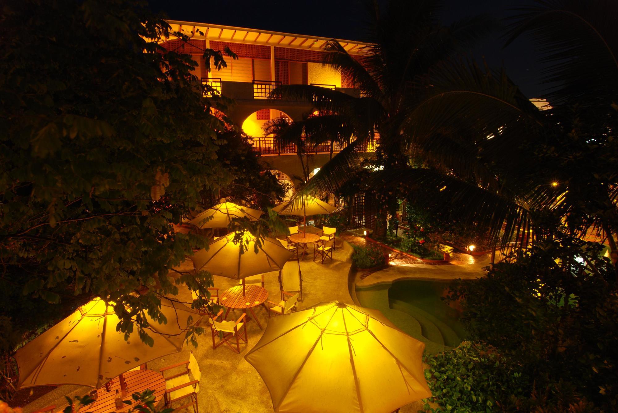 Hotel Silberstein Пуэрто-Айора Экстерьер фото