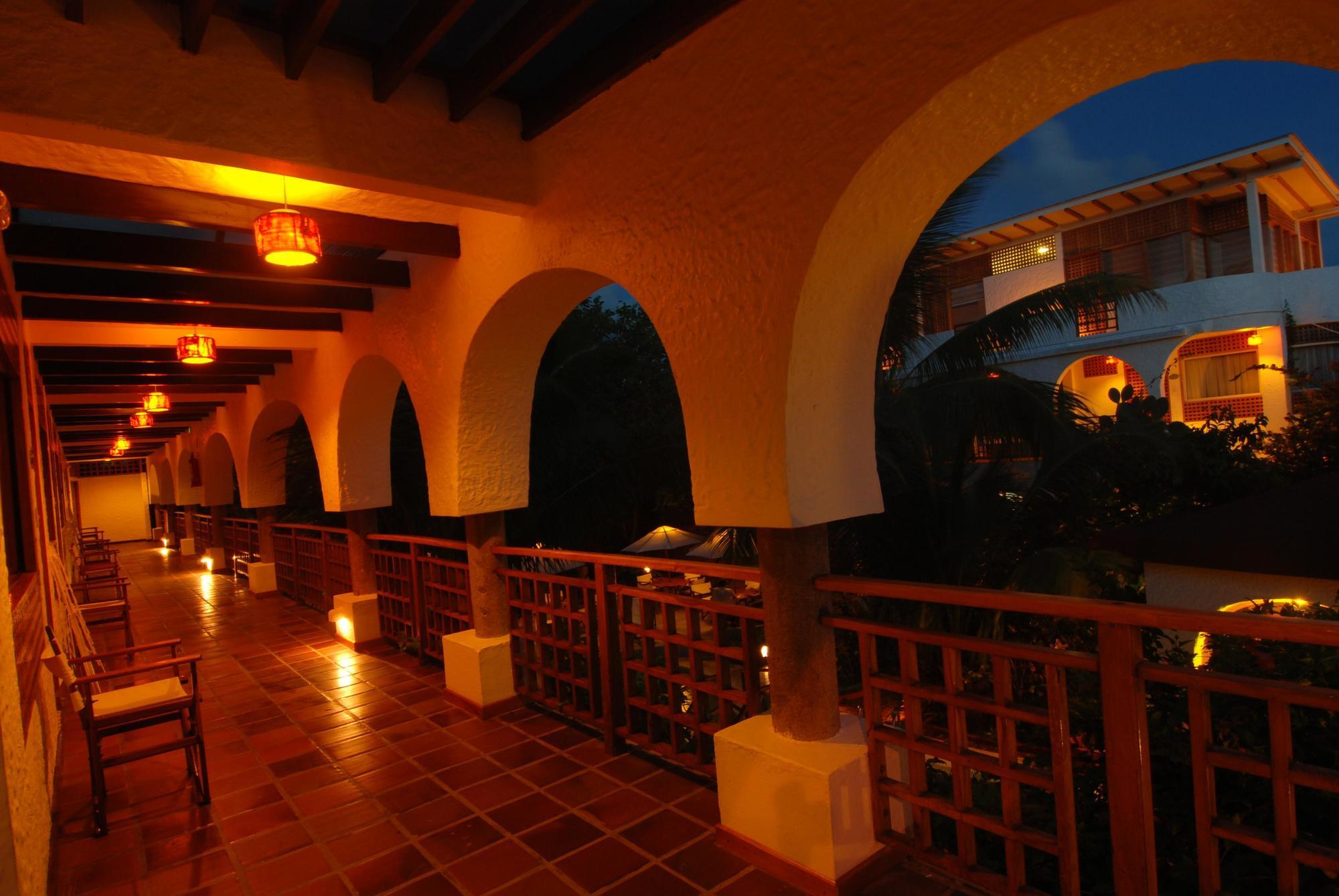 Hotel Silberstein Пуэрто-Айора Экстерьер фото